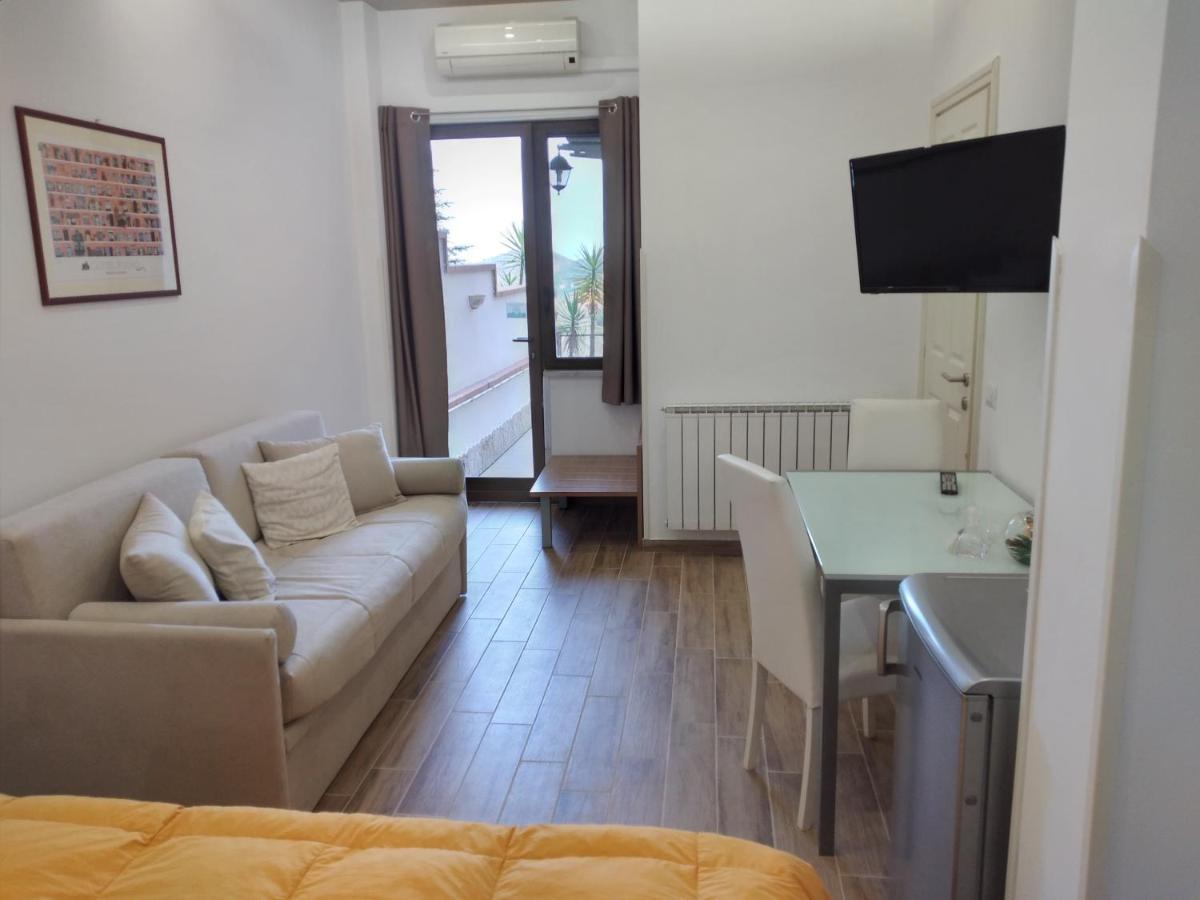B&B Villa Letizia Castelbuono  Eksteriør bilde